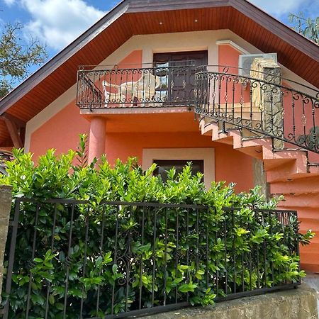 Apartment Roman Villa เฮวิซ ภายนอก รูปภาพ