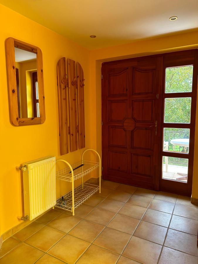Apartment Roman Villa เฮวิซ ภายนอก รูปภาพ