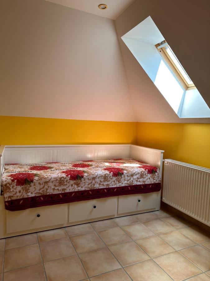 Apartment Roman Villa เฮวิซ ภายนอก รูปภาพ